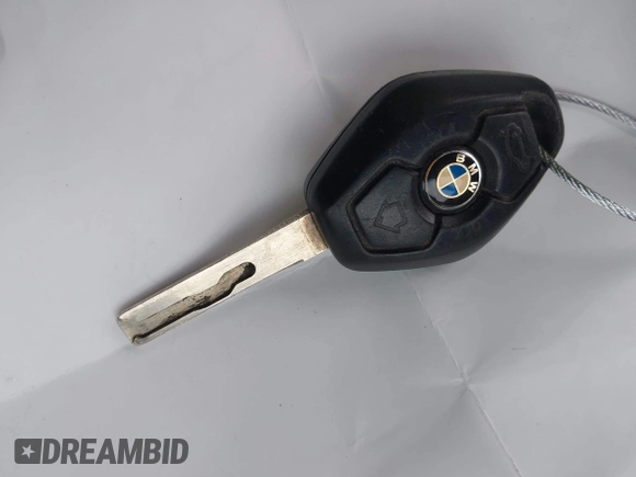 2005 BMW 3 Series 325Ci with VIN WBABW33415PL34475, listed as a IAAI auction lot 41450478 with 191,047 mi miles and . Bid and sale history available at carsss.com. Image 11.