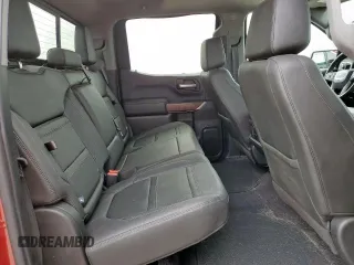 2020 GMC Sierra 1500 Denali z VIN 1GTU9FEL3LZ194035, wystawiony jako Copart lot #57321105 z przebiegiem 52 469 mil mil oraz Szkoda całkowita • Salvage title. Historia ofert i sprzedaży dostępna na DreamBid. Obrazek 10.