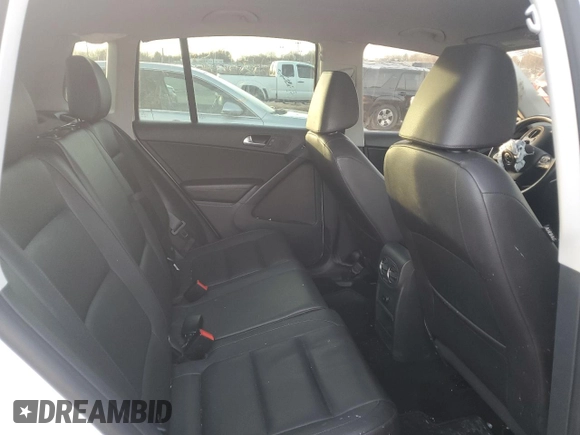 2014 Volkswagen Tiguan SEL с VIN WVGAV3AX2EW552280, выставлен на аукционе Copart как лот 85222224 с пробегом 109 761 миль миль и Списание • Salvage title. История ставок и продаж доступна на DreamBid. Изображение 11.