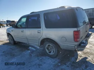 2000 Ford Expedition XLT with VIN 1FMRU1562YLB89741, listed as a Copart auction lot 45035205 with 264,627 mi miles and Salvage Title. Bid and sale history available at carsss.com. Image 2.