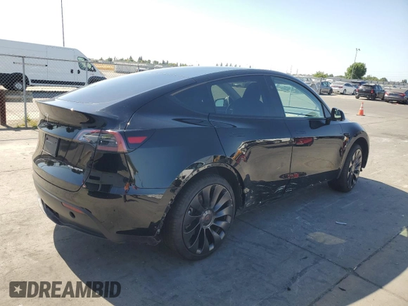 2023 Tesla Model Y Long Range z VIN 7SAYGAEE7PF859030, wystawiony jako Copart lot #58965185 z przebiegiem 18 421 mil mil oraz Czysty tytuł • Clean title. Historia ofert i sprzedaży dostępna na DreamBid. Obrazek 3.