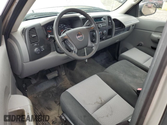 2009 GMC Sierra 1500 Work Truck z VIN 1GTEC14X89Z229254, wystawiony jako Copart lot #54683035 z przebiegiem 121 360 mil mil oraz Szkoda całkowita • Salvage title. Historia ofert i sprzedaży dostępna na DreamBid. Obrazek 8.
