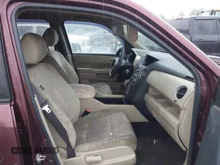 2012 Honda Pilot EX with VIN 5FNYF4H40CB049737, listed as a IAAI auction lot 41683242 with 191,347 mi miles. Bid and sale history available at carsss.com. Image 5.