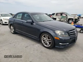 2014 Mercedes-Benz C 250 Sport with VIN WDDGF4HB6ER308115, listed as a Copart auction lot 62885535 with 173,161 mi miles and Clean title. Bid and sale history available at DreamBid. Image 4.