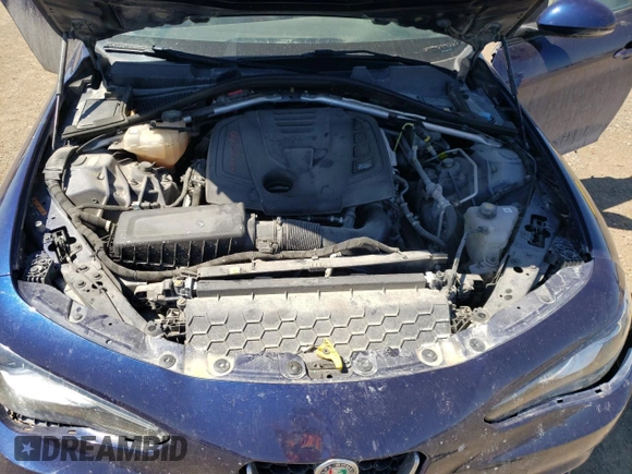 2018 Alfa Romeo Giulia Ti Sport with VIN ZARFAECN6J7583247, listed as a Copart auction lot 47470733 with 57,283 mi miles. Bid and sale history available at carsss.com. Image 11.