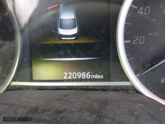 2017 Nissan Sentra S with VIN 3N1AB7AP3HY311106, listed as a IAAI auction lot 41550991 with 220,986 mi miles. Bid and sale history available at carsss.com. Image 7.