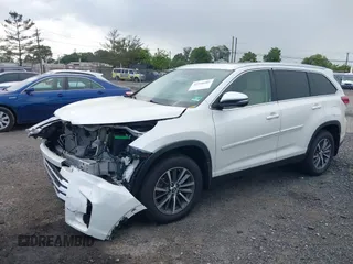 2019 Toyota Highlander SE with VIN 5TDJZRFH1KS567376, listed as a IAAI auction lot 42728105 with 58,970 mi miles and . Bid and sale history available at DreamBid. Image 17.
