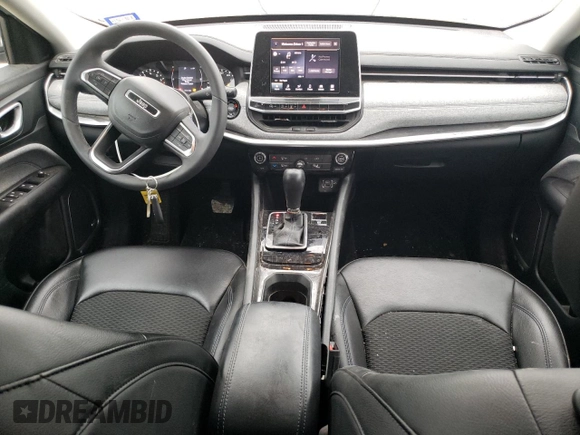 2022 Jeep Compass Latitude with VIN 3C4NJCBB3NT119450, listed as a Copart auction lot 45893475 with 18,004 mi miles and Salvage Title. Bid and sale history available at carsss.com. Image 8.