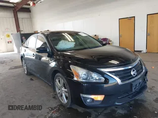 2013 Nissan Altima SV z VIN 1N4BL3AP6DC298237, wystawiony jako IAAI lot #42034845 z przebiegiem 114 273 mil mil oraz . Historia ofert i sprzedaży dostępna na DreamBid. Obrazek 1.
