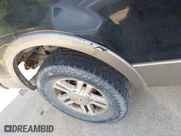 2005 Ford F-150 XLT с VIN 1FTPX12555NA33112, выставлен на аукционе IAAI как лот 42489921 с пробегом 247 309 миль миль и . История ставок и продаж доступна на DreamBid. Изображение 6.