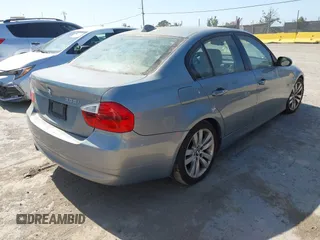 2006 BMW 3 Series 325i with VIN WBAVB13506PT17948, listed as a IAAI auction lot 42398161 with 111,885 mi miles and . Bid and sale history available at DreamBid. Image 4.