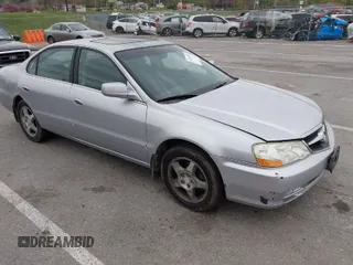 2003 Acura TL with VIN 19UUA56633A005104, listed as a IAAI auction lot 41925680 with 306,082 mi miles. Bid and sale history available at carsss.com. Image 1.