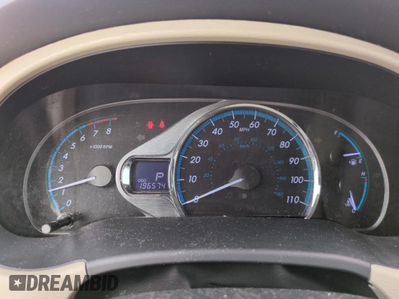 2013 Toyota Sienna XLE with VIN 5TDDK3DC1DS063127, listed as a Copart auction lot 58387015 with 196,574 mi miles and Salvage title. Bid and sale history available at DreamBid. Image 9.