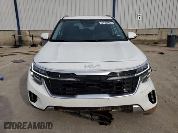 2024 Kia Seltos SX z VIN KNDETCA7XR7563829, wystawiony jako Copart lot #84300884 z przebiegiem 11 982 mil mil oraz Szkoda całkowita • Salvage title. Historia ofert i sprzedaży dostępna na DreamBid. Obrazek 5.