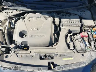 2017 Nissan Maxima SR with VIN 1N4AA6AP4HC406136, listed as a IAAI auction lot 41355573 with 112,111 mi miles. Bid and sale history available at carsss.com. Image 10.