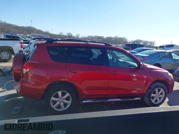 2008 Toyota RAV4 Ltd with VIN JTMZD31V086071330, listed as a IAAI auction lot 41655978 with 223,411 mi miles. Bid and sale history available at carsss.com. Image 13.