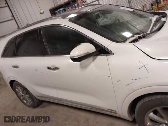2018 Kia Sorento SX with VIN 5XYPKDA55JG388400, listed as a IAAI auction lot 41332048 with 70,153 mi miles and . Bid and sale history available at DreamBid. Image 14.