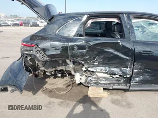 2020 Porsche Cayenne with VIN WP1AA2AY7LDA01031, listed as a IAAI auction lot 42258014 with 72,332 mi miles and . Bid and sale history available at DreamBid. Image 6.