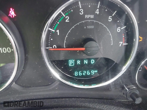 2017 Jeep Wrangler Unlimited Sport with VIN 1C4BJWDG7HL745466, listed as a IAAI auction lot 41040828 with 86,269 mi miles. Bid and sale history available at carsss.com. Image 15.