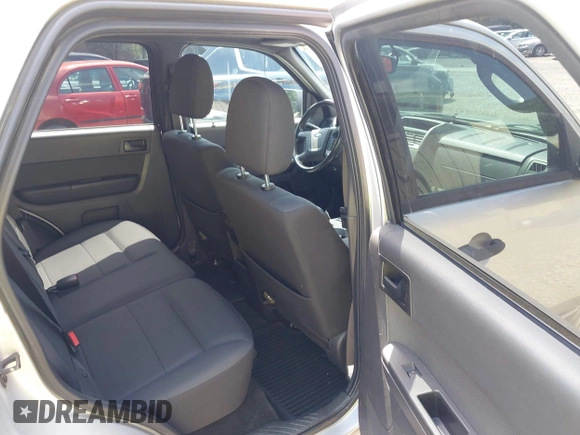 2012 Ford Escape XLT with VIN 1FMCU9D76CKC62526, listed as a IAAI auction lot 42577689 with 110,489 mi miles and . Bid and sale history available at DreamBid. Image 8.