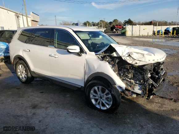 2022 Kia Telluride LX with VIN 5XYP2DHC1NG231232, listed as a Copart auction lot 83326914 with 33,334 mi miles and Salvage Title. Bid and sale history available at carsss.com. Image 4.