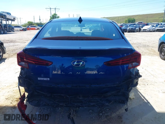2020 Hyundai Elantra Value Edition z VIN 5NPD84LFXLH612750, wystawiony jako IAAI lot #41674279 z przebiegiem 88 179 mil mil oraz . Historia ofert i sprzedaży dostępna na DreamBid. Obrazek 17.
