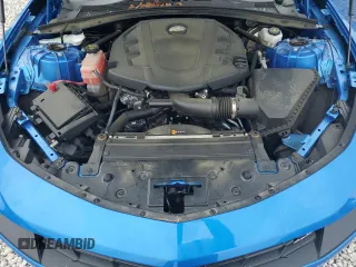2024 Chevrolet Camaro 1LT z VIN 1G1FB1RS7R0108703, wystawiony jako Copart lot #55221005 z przebiegiem Nie podano mil oraz Nie do naprawy • Non repairable. Historia ofert i sprzedaży dostępna na DreamBid. Obrazek 11.