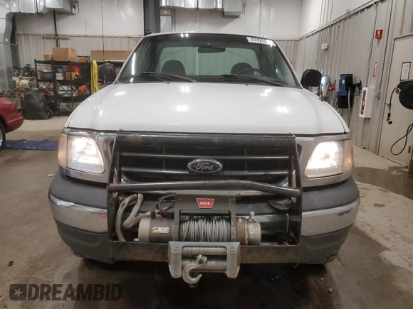 2003 Ford F-150 XL with VIN 2FTRF18W23CA96148, listed as a Copart auction lot 47425525 with 266,671 mi miles and Clean title. Bid and sale history available at DreamBid. Image 5.