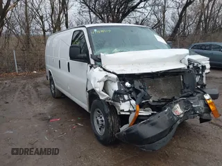 2023 GMC Savana Cargo Van with VIN 1GTW7AFP3P1103644, listed as a IAAI auction lot 41189909 with 138 mi miles. Bid and sale history available at carsss.com. Image 1.