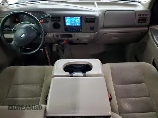 2003 Ford F-250 XL z VIN 1FTNW21L43ED61246, wystawiony jako Copart lot #89172355 z przebiegiem 174 011 mil mil oraz Szkoda całkowita • Salvage title. Historia ofert i sprzedaży dostępna na DreamBid. Obrazek 8.