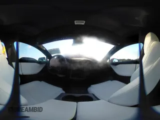 2018 Tesla Model S 75D z VIN 5YJSA1E20JF277384, wystawiony jako IAAI lot #42680941 z przebiegiem 50 464 mil mil oraz . Historia ofert i sprzedaży dostępna na DreamBid. Obrazek 19.