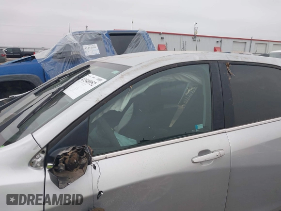 2021 Chevrolet Equinox LT with VIN 3GNAXUEV9ML328657, listed as a IAAI auction lot 41548952 with 82,870 mi miles and . Bid and sale history available at DreamBid. Image 6.