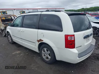 2010 Dodge Grand Caravan SXT z VIN 2D4RN5D18AR247124, wystawiony jako IAAI lot #42257538 z przebiegiem 197 443 mil mil oraz . Historia ofert i sprzedaży dostępna na DreamBid. Obrazek 3.