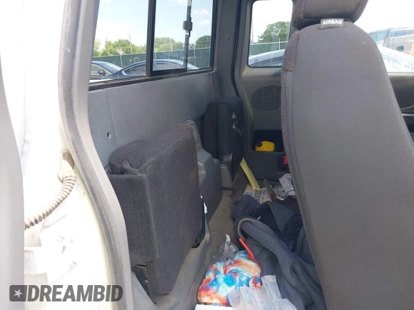 2011 Ford Ranger XLT с VIN 1FTLR4FE6BPA84090, выставлен на аукционе IAAI как лот 42215330 с пробегом 109 804 миль миль и . История ставок и продаж доступна на DreamBid. Изображение 8.