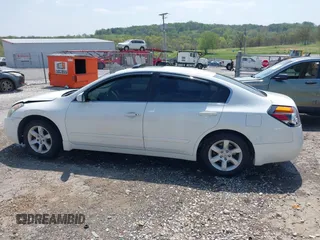 2009 Nissan Altima 2.5 S with VIN 1N4AL21E89N561120, listed as a IAAI auction lot 42020054 with 220,237 mi miles. Bid and sale history available at carsss.com. Image 14.