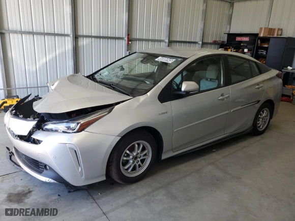 2022 Toyota Prius LE with VIN JTDL9MFU2N3040722, listed as a Copart auction lot 46806945 with 120,495 mi miles and Clean Title. Bid and sale history available at carsss.com. Image 1.