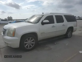 2011 GMC Yukon XL Denali with VIN 1GKS1MEFXBR334467, listed as a Copart auction lot 44688165 with 0 mi miles and Salvage Title. Bid and sale history available at carsss.com. Image 1.