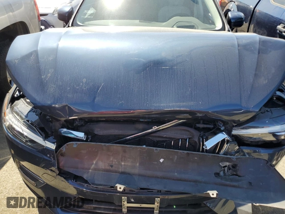 2021 Volvo XC60 Inscription Expression with VIN YV4BR0DK5M1841500, listed as a Copart auction lot 65078144 with 31,557 mi miles and Salvage title. Bid and sale history available at DreamBid. Image 12.