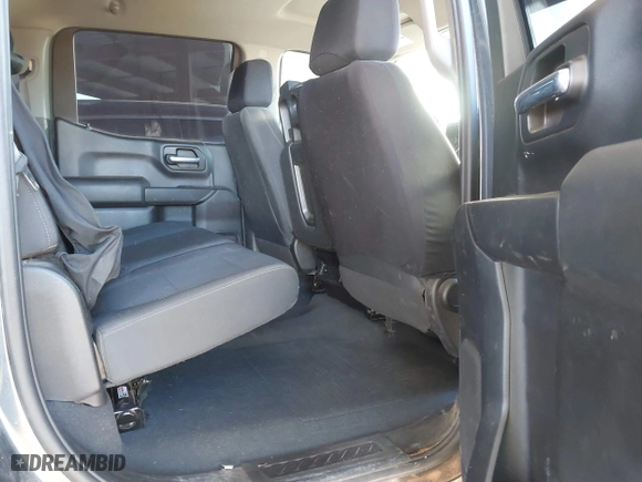 2021 Chevrolet Silverado 1500 Custom with VIN 1GCPYBEK9MZ332470, listed as a IAAI auction lot 41636857 with 109,806 mi miles. Bid and sale history available at carsss.com. Image 8.