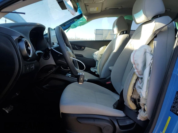 2022 Hyundai Kona SEL with VIN KM8K6CAB8NU922987, listed as a Copart auction lot 43413165 with 44,362 mi miles and Salvage Title. Bid and sale history available at DreamBid. Image 7.