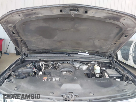 2015 Chevrolet Tahoe LT with VIN 1GNSCBKC5FR105437, listed as a IAAI auction lot 42052084 with 348,093 mi miles and . Bid and sale history available at DreamBid. Image 10.