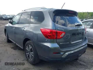 2018 Nissan Pathfinder SL with VIN 5N1DR2MN2JC641929, listed as a IAAI auction lot 42007326 with 176,024 mi miles. Bid and sale history available at carsss.com. Image 3.