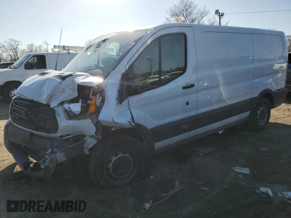 2015 Ford Transit Cargo z VIN 1FTNE1YM7FKA50119, wystawiony jako Copart lot #57963515 z przebiegiem Nie podano mil oraz Nie do naprawy • Non repairable. Historia ofert i sprzedaży dostępna na DreamBid. Obrazek 1.