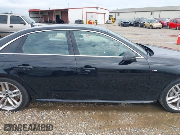2023 Audi A4 S line Premium Plus z VIN WAUEAAF47PN009534, wystawiony jako IAAI lot #42373621 z przebiegiem 38 212 mil mil oraz . Historia ofert i sprzedaży dostępna na DreamBid. Obrazek 13.