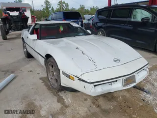 1989 Chevrolet Corvette with VIN 1G1YY2183K5124841, listed as a IAAI auction lot 40798581 with 51,577 mi miles. Bid and sale history available at carsss.com. Image 1.