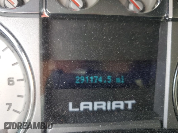 2009 Ford F-150 XL z VIN 1FTPW14V39FA33383, wystawiony jako Copart lot #51570255 z przebiegiem 291 174 mil mil oraz Szkoda całkowita • Salvage title. Historia ofert i sprzedaży dostępna na DreamBid. Obrazek 9.