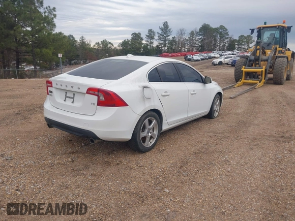 2012 Volvo S60 T5 с VIN YV1622FS6C2133602, выставлен на аукционе IAAI как лот 41041674 с пробегом 189 681 миль миль и . История ставок и продаж доступна на DreamBid. Изображение 4.