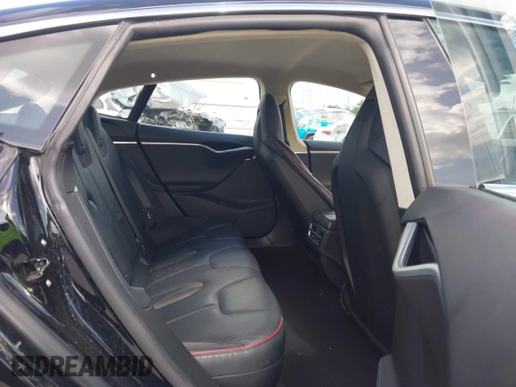 2014 Tesla Model S 60 с VIN 5YJSA1H17EFP41957, выставлен на аукционе IAAI как лот 42448795 с пробегом 103 990 миль миль и . История ставок и продаж доступна на DreamBid. Изображение 7.