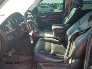 2013 Cadillac Escalade Premium with VIN 1GYS4CEF7DR265909, listed as a Copart auction lot 83059034 with 102,890 mi miles and Clean Title. Bid and sale history available at carsss.com. Image 7.
