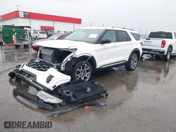 2025 Ford Explorer Platinum with VIN 1FMWK8HC7SGB14729, listed as a IAAI auction lot 41942013 with 1,264 mi miles and . Bid and sale history available at DreamBid. Image 18.